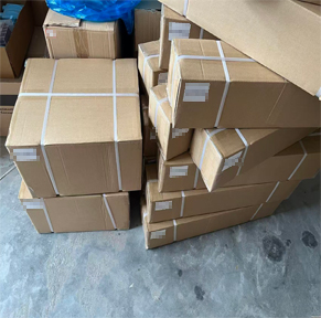 A Russian customer purchased 200 staining jar