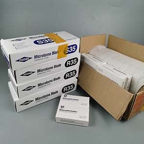 30 коробок R35 +10 коробки S35 + 40 коробок Юшуода Низкопрофильное микротомное лезвие экспортировано в США.